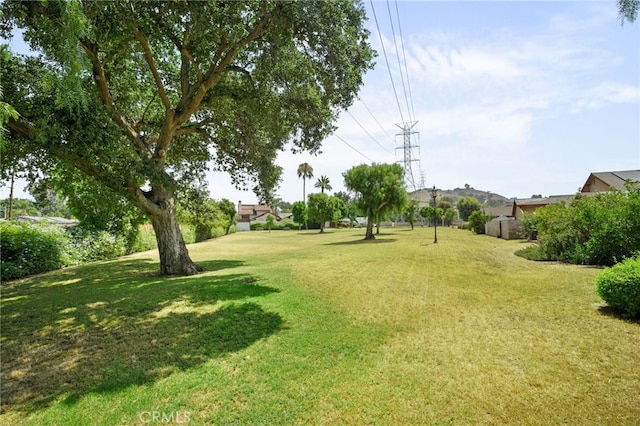 339 W Dawson Ct, Glendora, CA 91740 - view of grassy yard