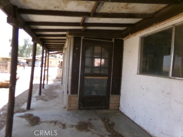 34915 Cedar Rd, Barstow, CA 92311 - view of snow covered patio