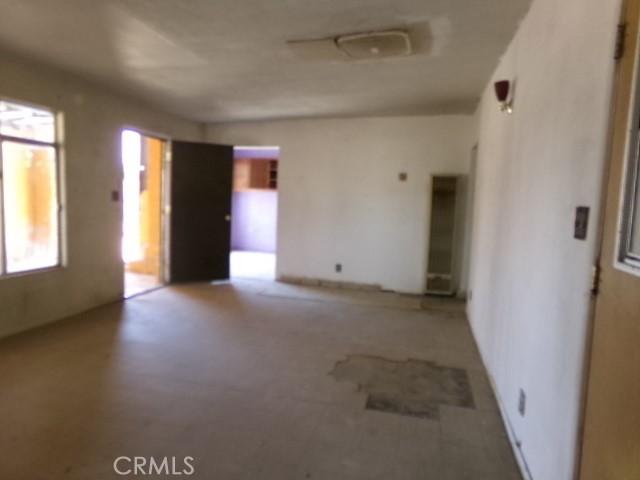 34915 Cedar Rd, Barstow, CA 92311 - view of unfurnished room