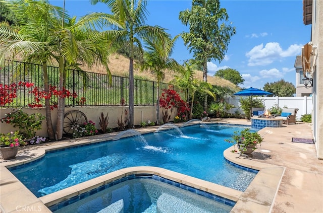 611 Del Dios, San Clemente, CA 92672 - view of pool featuring an in-ground hot tub, a fenced backyard, a patio, and an outdoor fire pit
