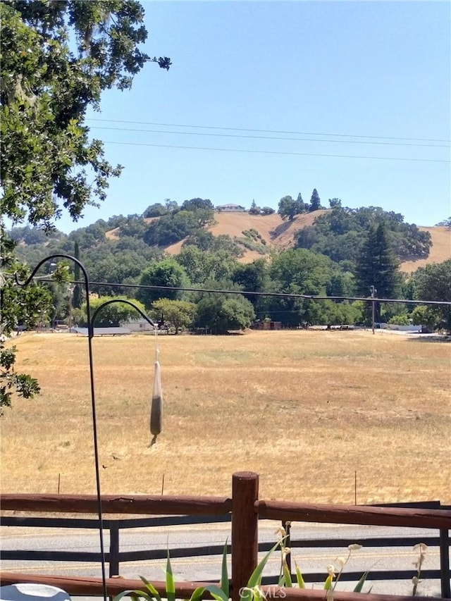 13205 Santa Lucia Rd, Atascadero, CA 93422 - view of yard featuring a mountain view