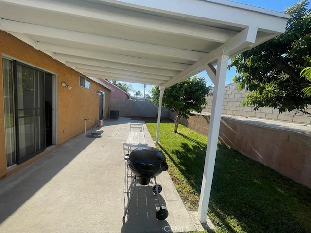 14194 Old Field Ave, Fontana, CA 92337 - fenced backyard with a patio area