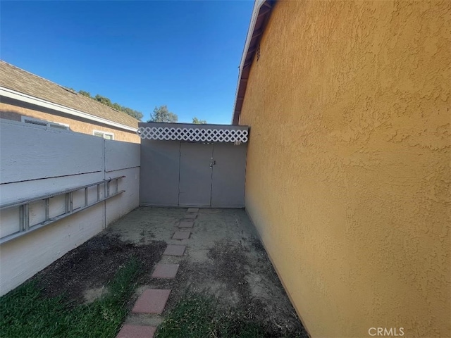 14194 Old Field Ave, Fontana, CA 92337 - view of yard