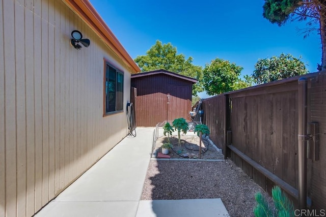 3018 Thunder Dr, Oceanside, CA 92056 - view of yard featuring a storage unit