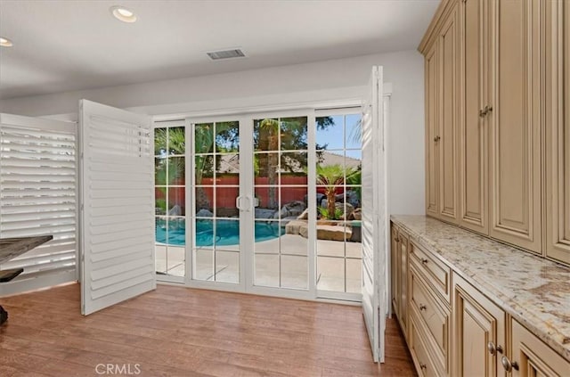 1527 E Fallbrook Ave, Fresno, CA 93720 - photo 18
