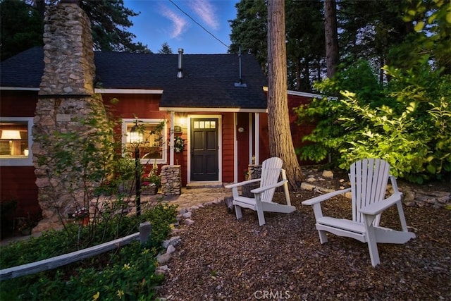 433 Milburn Rd, Lake Arrowhead, CA 92352 - view of front of property featuring roof with shingles