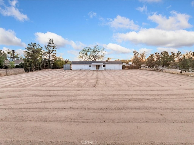9383 11th Ave, Hesperia, CA 92345 - view of yard