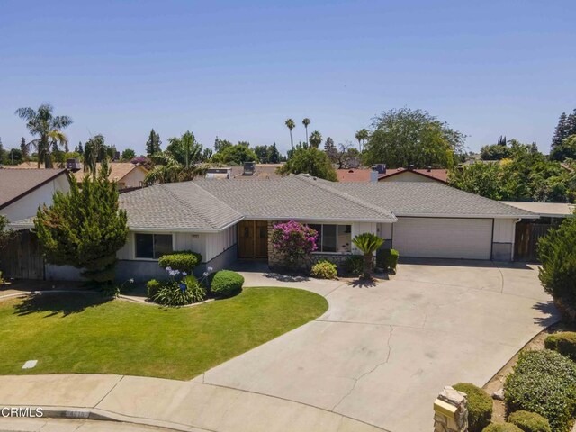 4713 Perris Way, Bakersfield, CA 93309 - ranch-style home featuring driveway and a garage