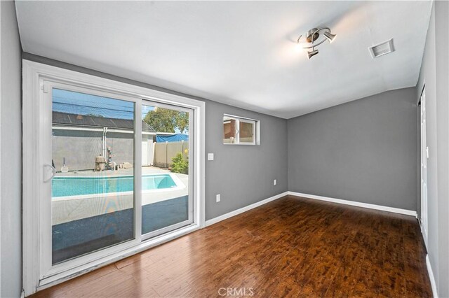 2072 Fashion Ave, Long Beach, CA 90810 - photo 28