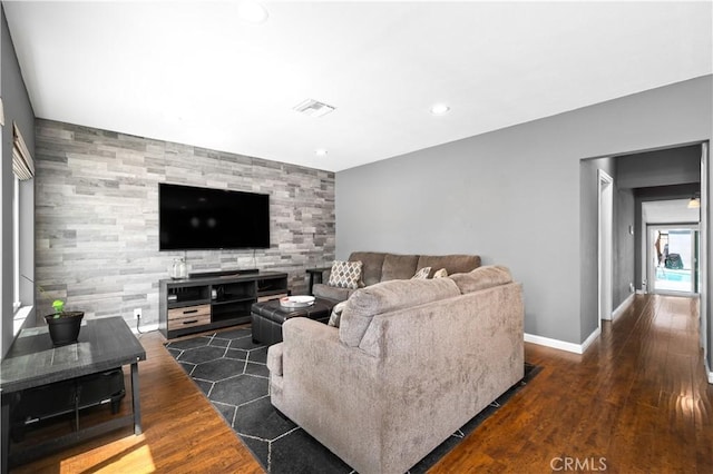 2072 Fashion Ave, Long Beach, CA 90810 - photo 2