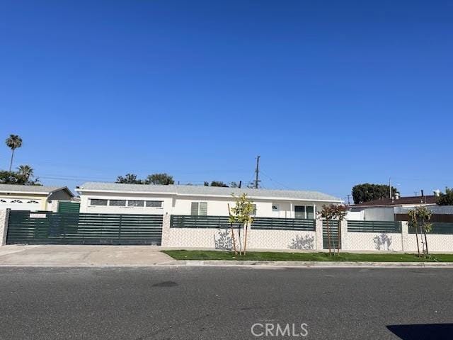 14572 Purdy St, Midway City, CA 92655 - photo 2