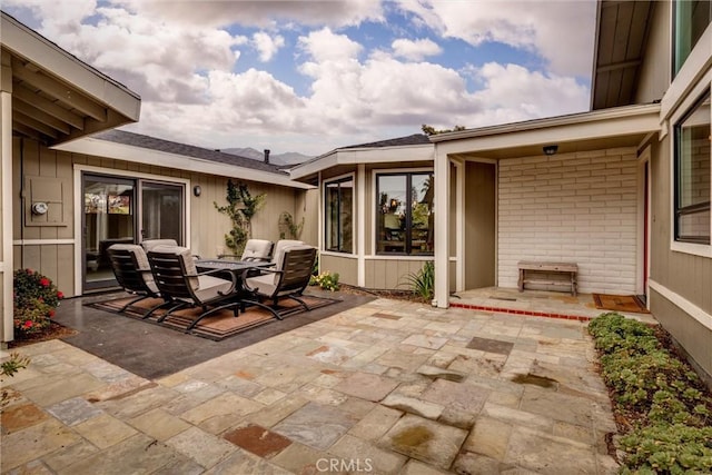 125 Park Pl, Pismo Beach, CA 93449 - view of patio / terrace featuring outdoor dining area