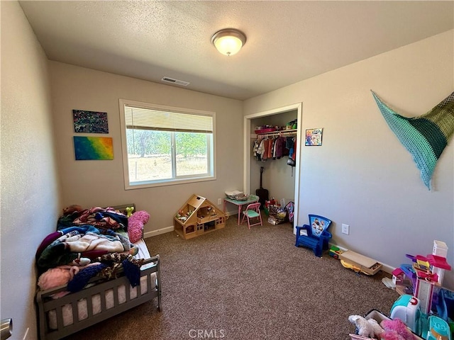 2048 10th St, Oroville, CA 95965 - recreation room featuring carpet flooring and baseboards
