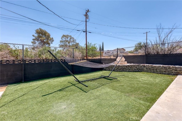 7573 Cibola Trl, Yucca Valley, CA 92284 - view of fenced backyard