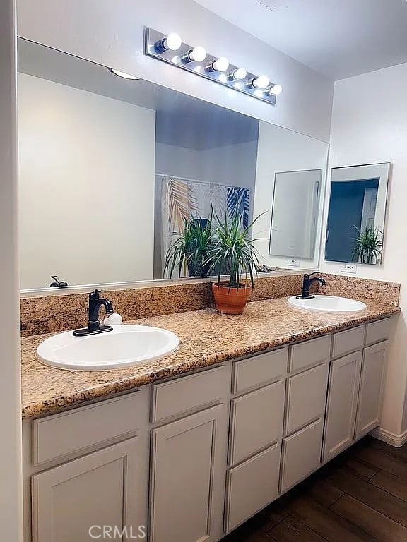 11406 Pacific Harbor Ave, Bakersfield, CA 93312 - photo 18