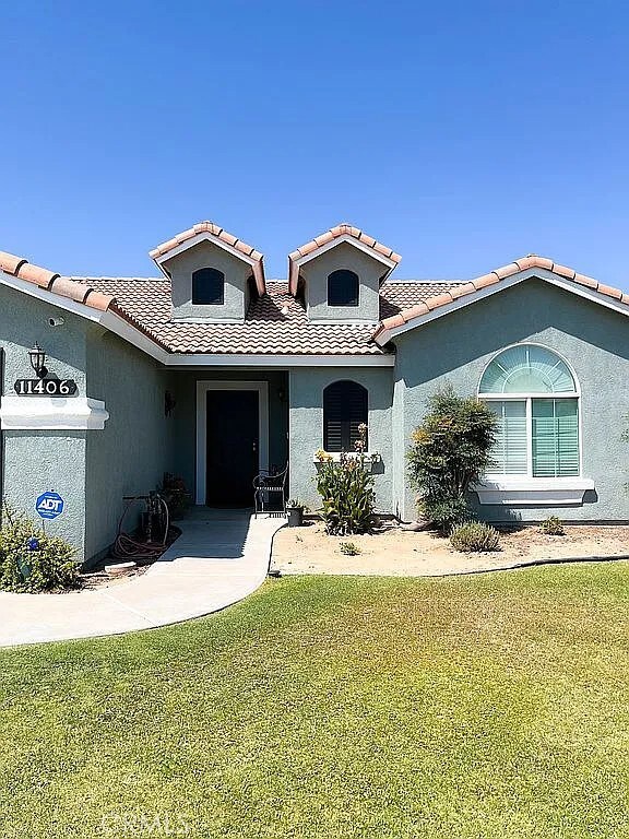 11406 Pacific Harbor Ave, Bakersfield, CA 93312 - photo 25