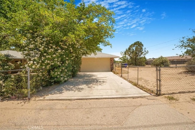 14719 Luna Rd, Victorville, CA 92392 - photo 4