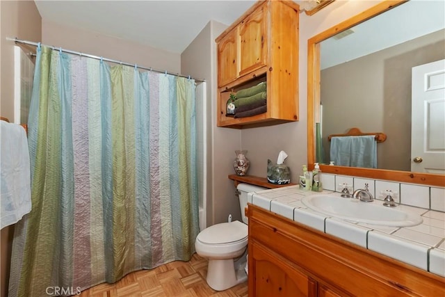 1415 Manzanita Way, Lake Arrowhead, CA 92352 - full bathroom with vanity and shower / tub combo with curtain