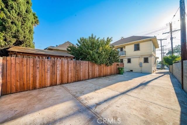 2109 Toberman St, Los Angeles, CA 90007 - back of house featuring a patio area