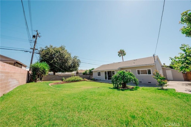 14314 De Alcala Dr, La Mirada, CA 90638 - fenced yard featuring concrete driveway