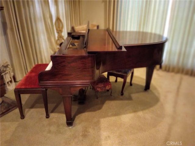 1617 W 125th St, Los Angeles, CA 90047 - sitting room with carpet flooring