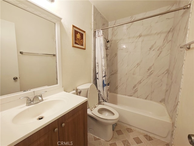 12836 12th St Unit 27, Chino, CA 91710 - bathroom featuring shower / tub combo with curtain and vanity