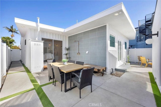 313 14th St, Seal Beach, CA 90740 - fenced backyard featuring a patio area and outdoor dining area