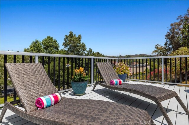 22929 Beech Creek Cir, Valencia, CA 91354 - photo 30