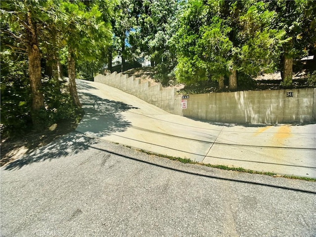 349 Golf Course Rd, Lake Arrowhead, CA 92352 - view of concrete driveway