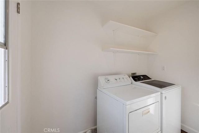 4709 W 149th St, Lawndale, CA 90260 - laundry area featuring washing machine and clothes dryer and plenty of natural light