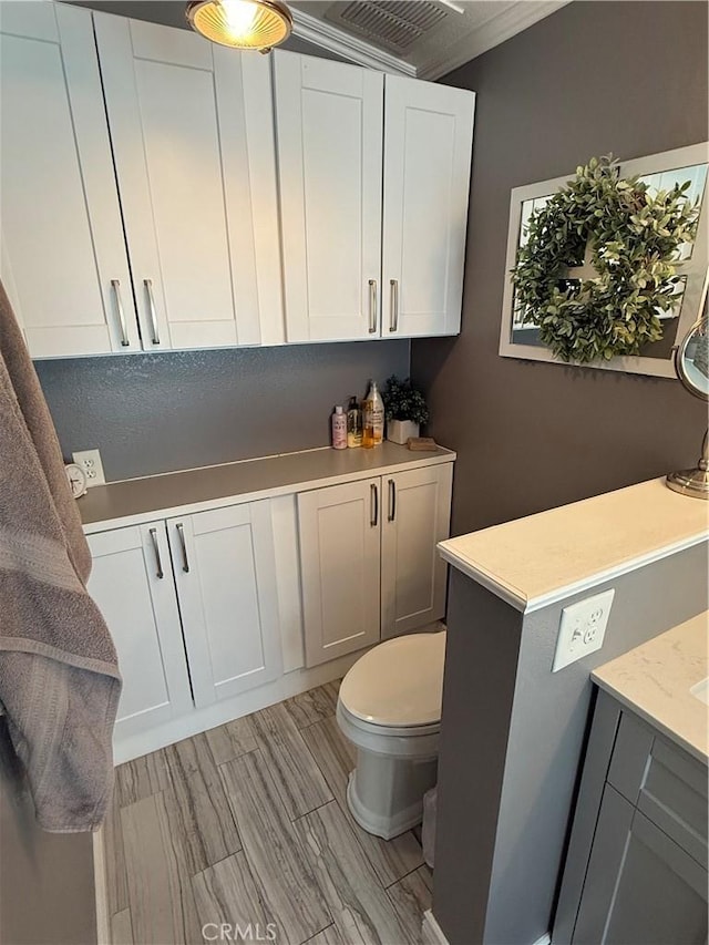 27505 Jasper Way, Castaic, CA 91384 - bathroom featuring toilet