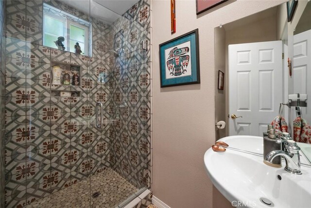 530 Bluerock Dr, San Luis Obispo, CA 93401 - full bathroom with a sink and a stall shower