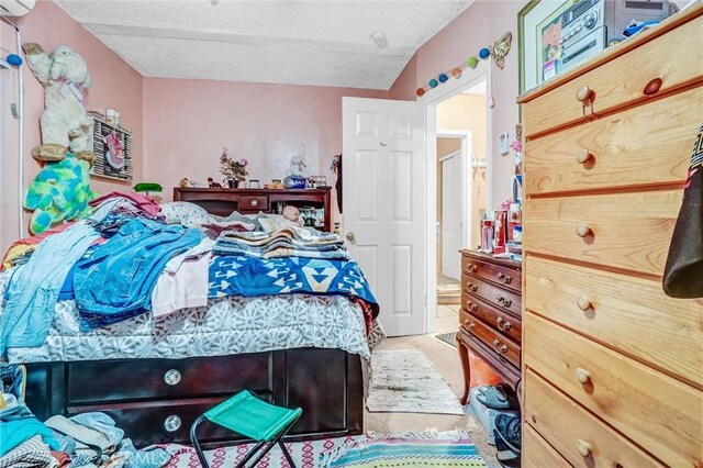 11847 Alabama St, Los Angeles, CA 90059 - carpeted bedroom with a textured ceiling
