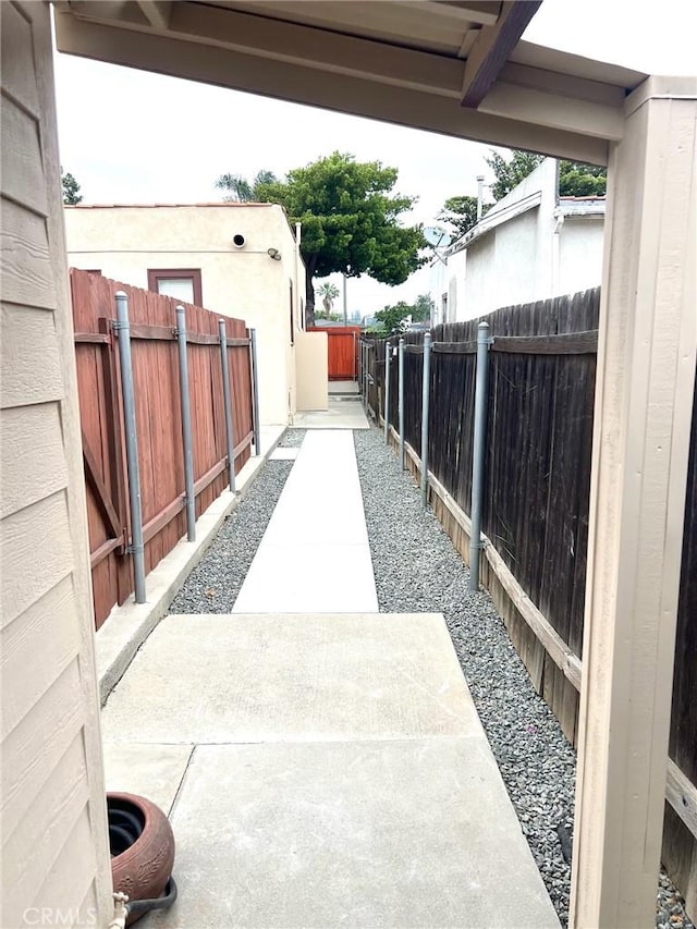 714 E Chapman Ave, Fullerton, CA 92831 - view of patio / terrace