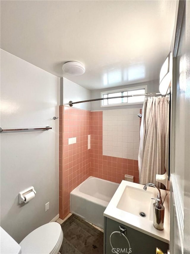 714 E Chapman Ave, Fullerton, CA 92831 - full bath with vanity and shower / bath combination with curtain