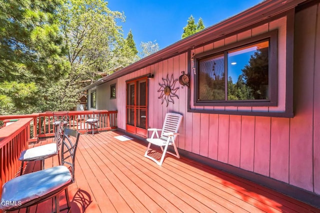 352 Cedarbrook Dr, Twin Peaks, CA 92391 - view of deck
