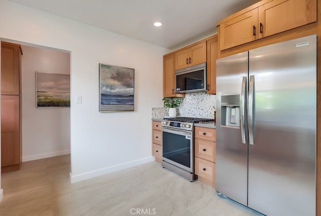 2609 S Leland St, San Pedro, CA 90731 - kitchen featuring stainless steel appliances, tasteful backsplash, and recessed lighting