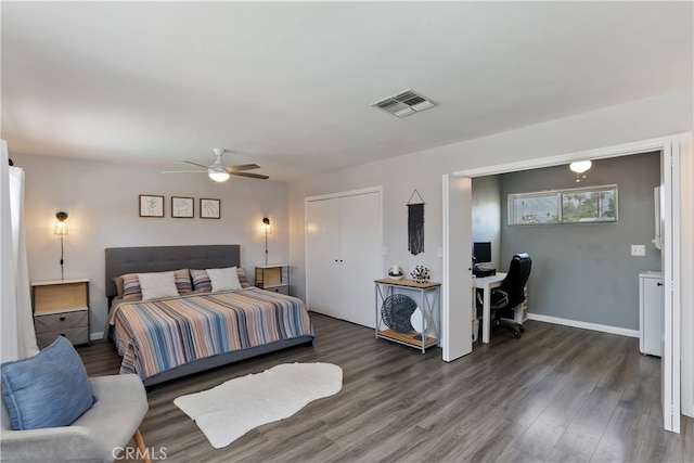 74183 Aster Dr, Palm Desert, CA 92260 - bedroom with an office area, wood finished floors, and ceiling fan