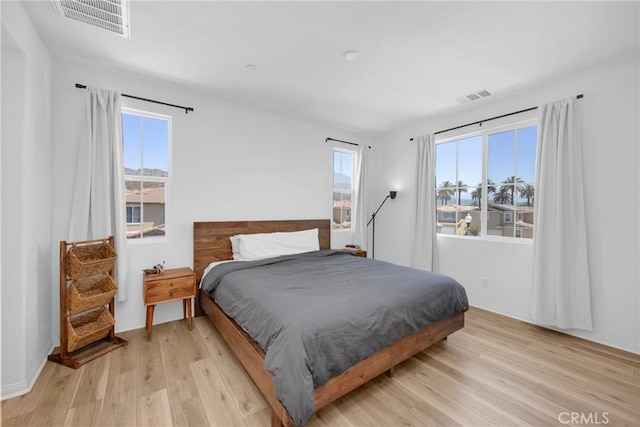 389 Allen Dr, Santa Paula, CA 93060 - bedroom featuring light wood-type flooring