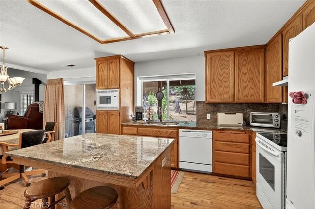 38090 Wortham Rd, Oakhurst, CA 93644 - photo 17