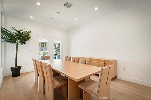 399 E Del Mar Blvd Unit 110, Pasadena, CA 91101 - dining space with light wood-style floors and recessed lighting