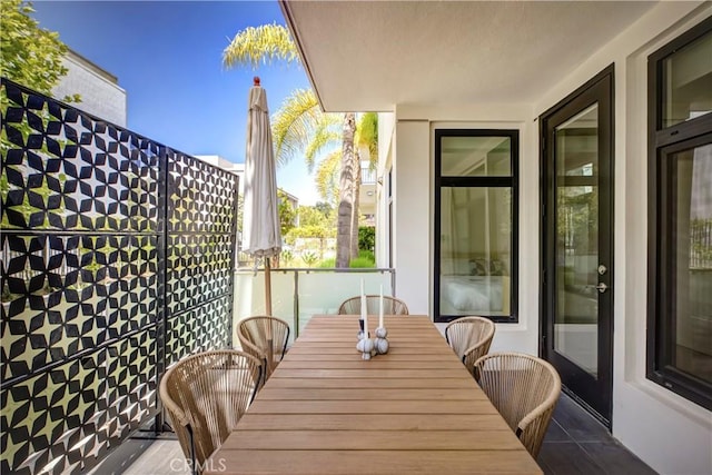 399 E Del Mar Blvd Unit 110, Pasadena, CA 91101 - patio / terrace with outdoor dining space