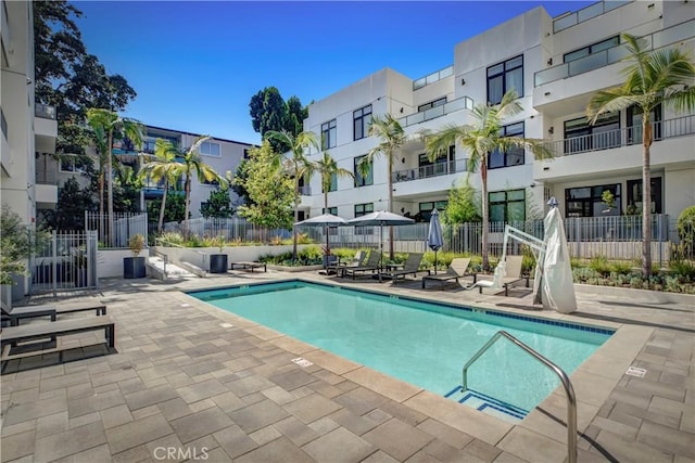 399 E Del Mar Blvd Unit 110, Pasadena, CA 91101 - community pool featuring a patio and a residential view