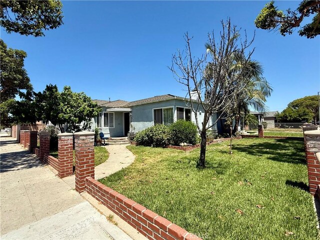 5901 California Ave, Long Beach, CA 90805 - view of front of home