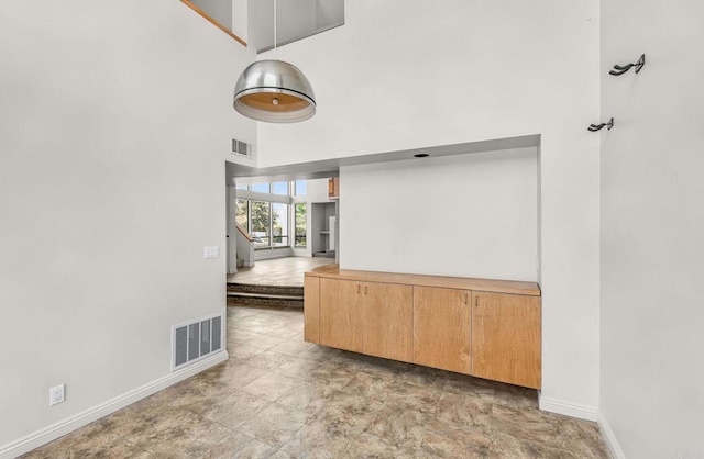 3112 N Mountain View Dr, San Diego, CA 92116 - corridor featuring a high ceiling and baseboards