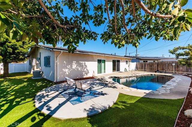 7901 Rhine Dr, Huntington Beach, CA 92647 - photo 13