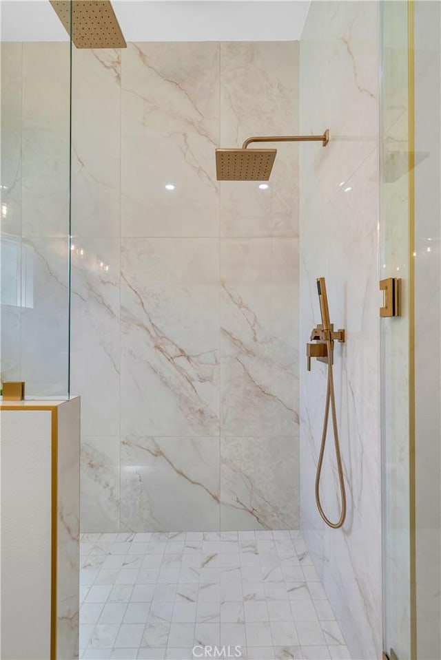 5621 E Carita St, Long Beach, CA 90808 - bathroom featuring a marble finish shower