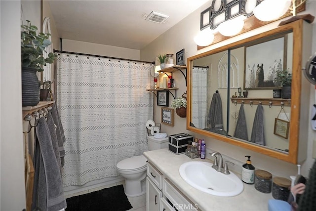 560 S 12th St, Grover Beach, CA 93433 - bathroom with vanity, curtained shower, and tile patterned flooring
