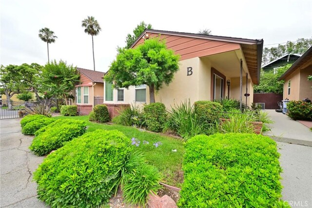 517 E Washington Blvd, Pasadena, CA 91104 - view of front of house featuring stucco siding