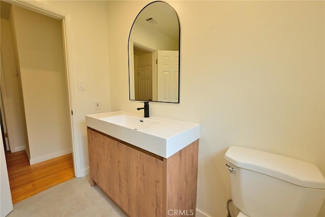 517 E Washington Blvd, Pasadena, CA 91104 - bathroom with vanity and wood finished floors